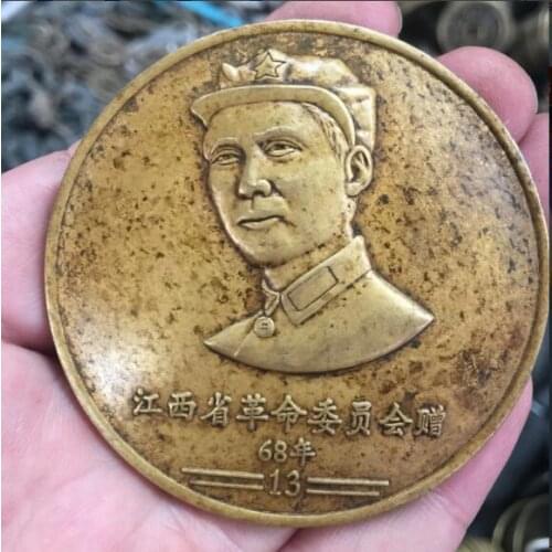 Various insignia mementoes metal crafts metal badge