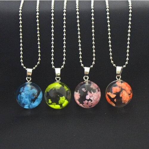 Chic Transparent Resin Rould Ball Moon Pendant Necklace Women Blue Sky White Cloud Chain Necklace Fashion Jewelry Gifts for Girl