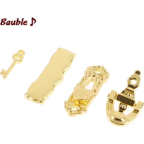 1:12 Dollhouse Miniature Metal Brass Knobs Plate with Keyhole Keys Set Door Accessory Door Lock With Keys toy