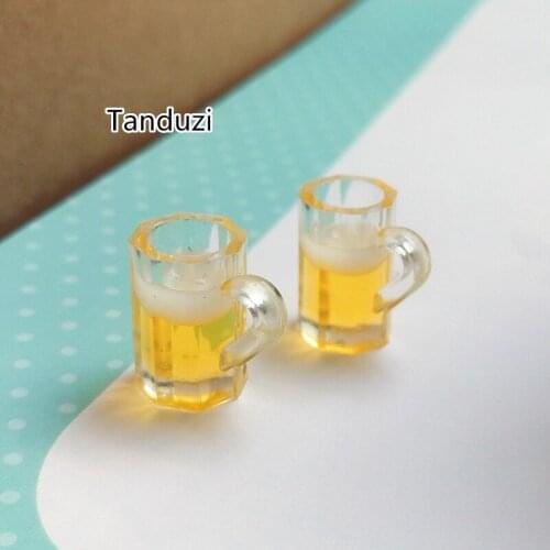 Tanduzi 4pcs Zakka style Japanese Kawaii Simulation Pub Beer Mugs DIY 1:12 Dollhouse Miniature Kitchen Decoration Plastic Crafts