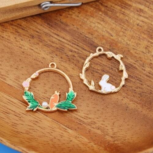 20 BULK Wreath Rabbit and Carrot Charm Pendant for Woman Jewelry Findings DIY Making Wholesale Enamel Radish Vegetable Charm JW2