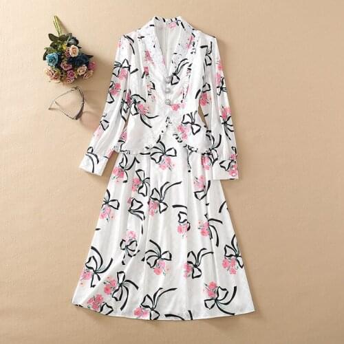 Autumn 2021 New Star with A Printing Water Soluble Lace Suit Collar Agaric Edge Nail Button Long Sleeve Dress for Women