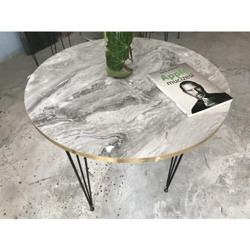Round table with marble pattern