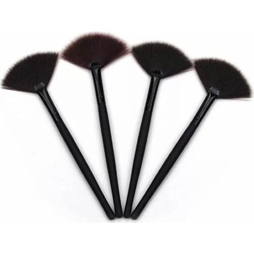 Black synthetic hair fan make up brush powder brush highlighter cosmetic tools with cover in makeup
