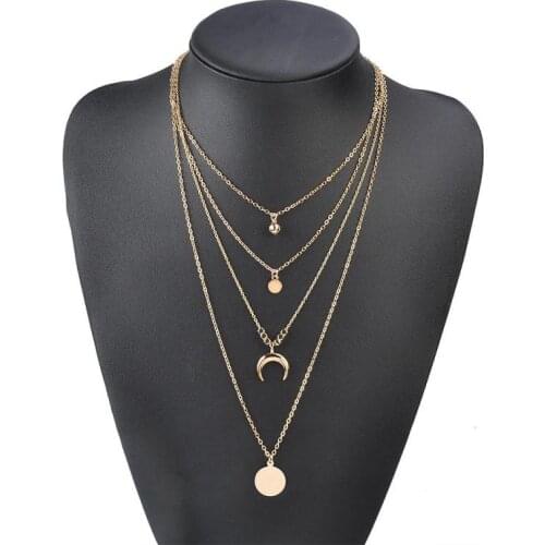Glamour Necklace Fashion New Retro Ethnic Wind Moon Horn Horn Gold Multilayer Women Necklace 4 Layer Necklace