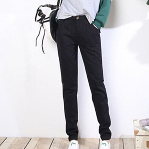 Sunasia Masino Women's Capri Pants