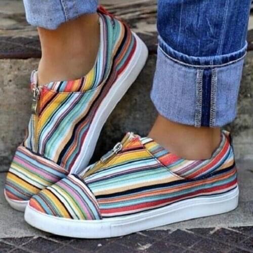 2020 Women Vulcanized Shoes High Quality Women Sneakers Slip On Flats Shoes Women Loafers Plus Size 11 Walking Runnning Shoes