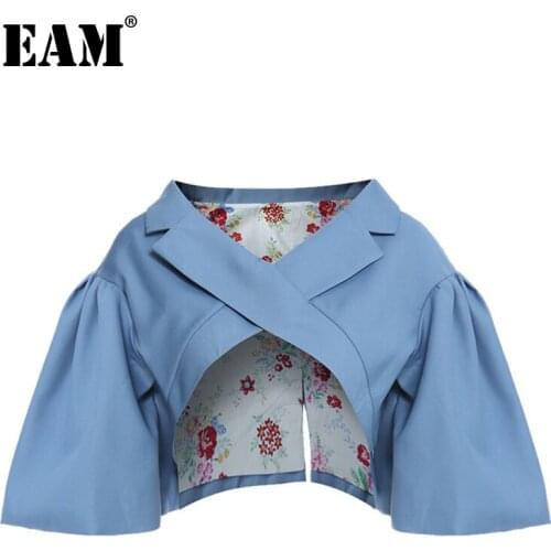 [EAM] Loose Fit Pattern Printed Irregular Short Jacket New V-collar Short Sleeve Women Coat Fashion Spring Autumn 2021 1Y7180