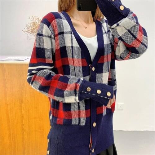 Vintage Plaid Cardigan Women Thick Knitted Cardigan V Neck Single Breasted Sweater Coat Knit Jacket