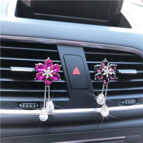 Hazy beauty High fashion crystal flower pendant Car perfume Air vents in car air conditioners Air Freshener Car-styling