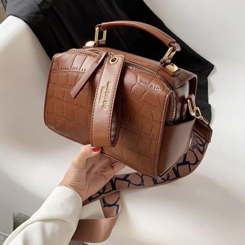Small bag women 2021new trendy fashion Korean version of the shoulder messenger bag handbag bag woman bag Small square bag Bolso