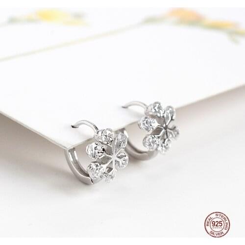 LKO 925 Sterling Silver Fashion Exquisite Snowflake Inlay Zircon Crystal Pierced Earrings For Women Girl Wedding Party Jewelry