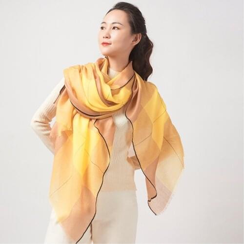 2021 New Cashmere Thin Style Spring Summer Autumn Winter Sunscreen Womens Scarf Gold Yarn-Dyed Fashion Outdoor Cycling Shawls