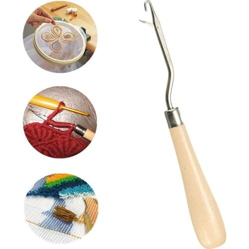 1pcs Wooden Handle Crochet Needle Latch Hook Puller Tool For Canvas Rug Mats Making Latch Hooking Equipment