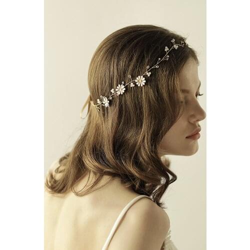 Romantic Sweetheart Bridal Headdress Rhinestone-Daisy Crystal Pearls Chain Headband with Ribbon for Wedding Perform Studio O817