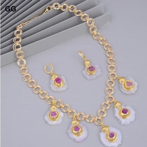GuaiGuai Jewelry Unique Festoon Necklace Natural White Quartzs Slice Fuchsia Druzy Gold Color Plated Chain Necklace Earrings Set