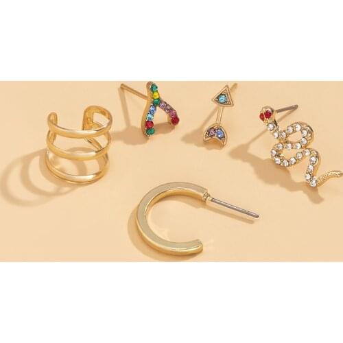 New Simple Temperament Micro-inlaid Rhinestone Dragon-shaped Set Earrings Women Punk Hollow Alloy Smooth Fish Bone Earrings 2021