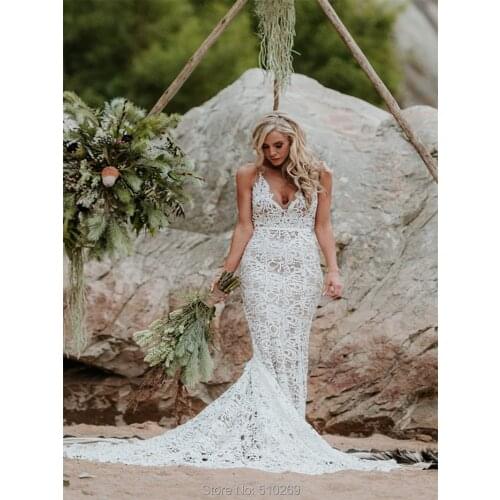 Gorgeous Special Bold Lace Deep V Neck Elegant Train Fit and Flare Bridal Gown Vestido De Noiva Wedding Dresses Custom Made