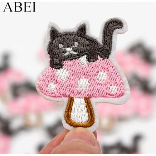 10pcs Cartoon Mushroom Patches Iron On Cute Cat Stickers DIY Sewing Animal Badge For Garments Jeans Backpack Hats Appliques