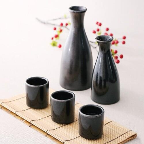 Japan Zakka Style Hip Flask Ceramic White Porcelain Liquor Flask For Alcohol Cups 1 Piece Or Set Black Mini Drinkware Creative