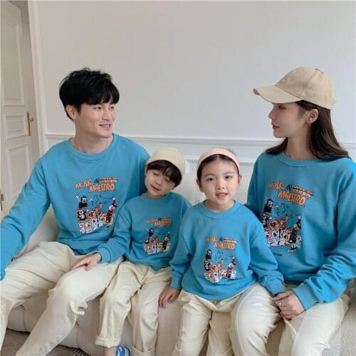Blue Family Matching Clothes Print Sweaters for Dad Son Daughter Mom Fall Parent-child Pullovers Pure Cotton Girls Boys Tops New