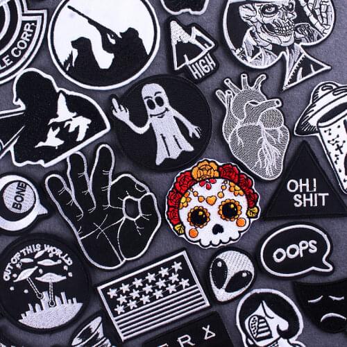 Cute Skull Flower Patch Hippie Punk Rock Embroidered Patches On Clothes Letter Iron On Patches For Clothing Applique Stripes