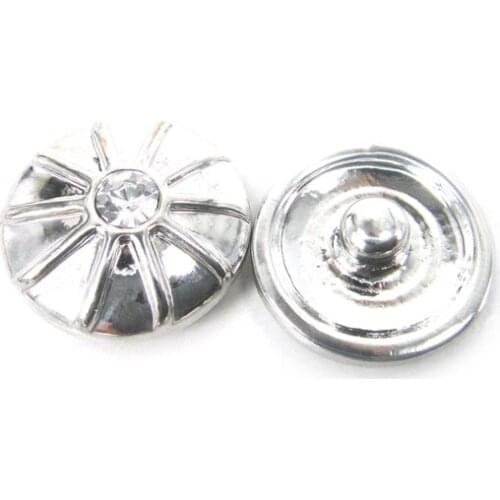 MOODPC Free drop shipping new arrive 1.8-2cm alloy shiny white CZ flower charm DIY snap button metal charms