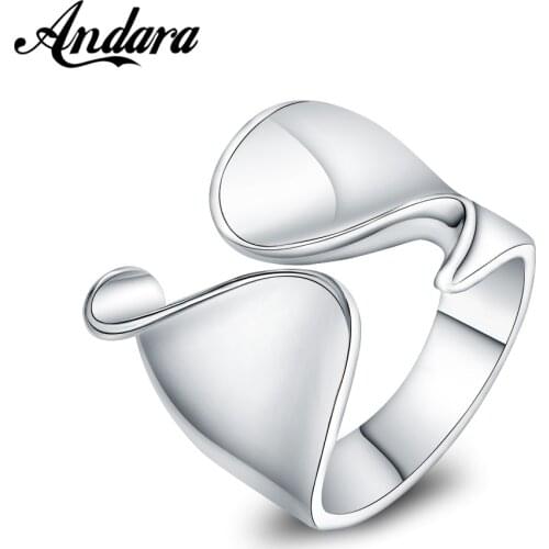 Fashionable 925 Sterling Silver Ring With Adjustable Glossy Design Opening Ring For Woman Jewelry Gift