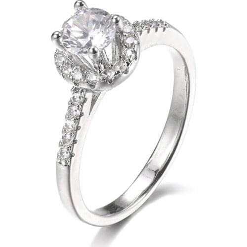 Bettyue New Arrival Classical Round Shape Ring With Four Claws Zirconia Jewelry For Female Shiny Decoration Banquet Fancy Gift