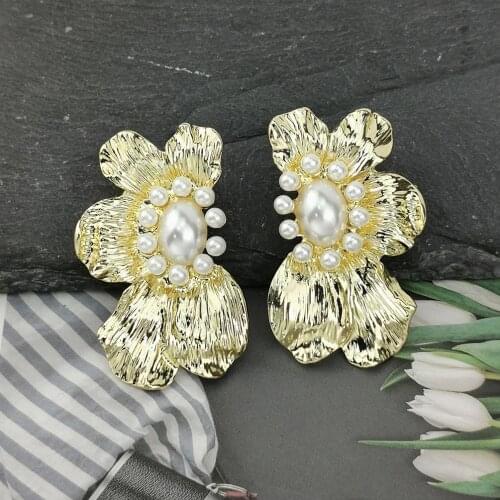 Hanging Gold Color Flower Imitation Pearl Earrings For Women Statement Dorp Earing Fashion Jewelry Girl UKMOC