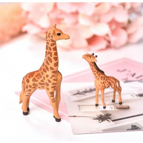 2pcs Artificial Mini Sika Deer Giraffe Fairy Garden Miniatures Gnomes Moss Terrariums Resin Crafts Figurines Stand Ornament