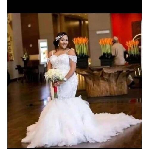 Lace Vintage Mermaid Wedding Dresses Long Tiered Train Puff Crystal Beads Plus Size Wedding Gowns Women 2022