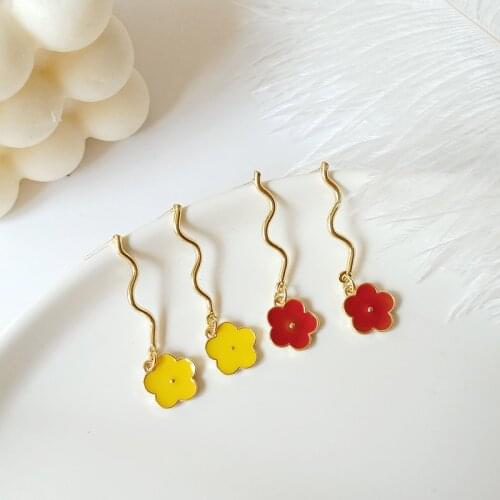 New Earrings Fashion Jewelry Simple And Cute Flower Earrings Wholesale Kolczyki Earrings For Women