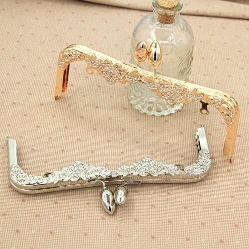 1Pcs 20.5cm M Shape Flower Diamond Knurling Metal Opening Bags DIY Women Handbag Accessories Purse Frame Mouth Gold Kiss Clasp