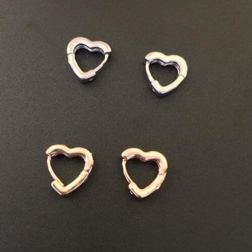 Hot New Ladies Heart-Shaped Inlaid Zircon Earrings Love Simple Jewelry Temperament Female Fashion Office Workers Popular Styles