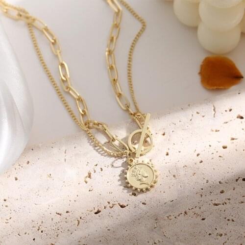 Metal Portrait Multilayer Womens Necklace Fashion Simple Charm Retro Clavicle Chain Pendant Punk Hip Hop Necklace Birthday Gift