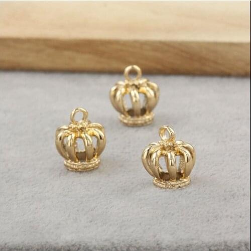 Fashionable 20 Pieces/Lot 13mm*11mm shiny gold color metal crown charm King charms diy handmade craft For Jewelry Making