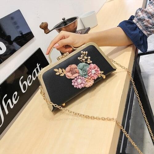 Women 3D Flower Elegant Leather Clutches Evening Bags Handbags Wedding Clutch Purse Rhinestone Pearl Beaded Bags for Prom Party