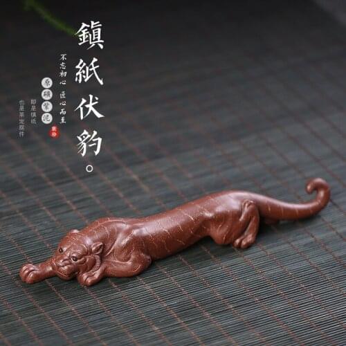 Fubao Zisha tea pet Yixing Zisha decoration leopard sculpture penholder, sand in the rain manufacturer one delivery