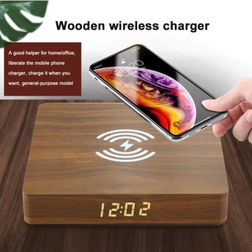 10W Qi Wireless Charger Clock Time Display Wood Charging Pad For IPhone 12 12pro Wireless Phone Charger For Samsung S20 S10 S9