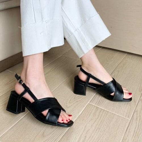 YQBTDL Plus Size Woman Sandals 2020 Summer Black Block High Heels Cross Strap Womens Shoes Rome Chunky Heel Ladies Sandal Summer