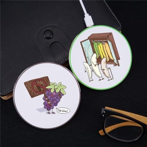 Cute funny Fruit Banana Wireless Charger Pad for Iphone/Aispods Wireless Charging Charger FOR Samsung Huawei XIAOMI10