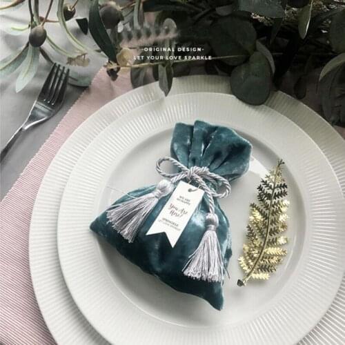 Leiso Wedding Gift Wrapping