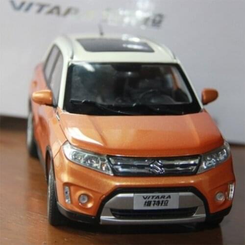 Diecast 1:18 Vitara SUV Alloy Car Model Static Vehicle Souvenir Collection Ornaments Decoration Toys Display Show Gifts