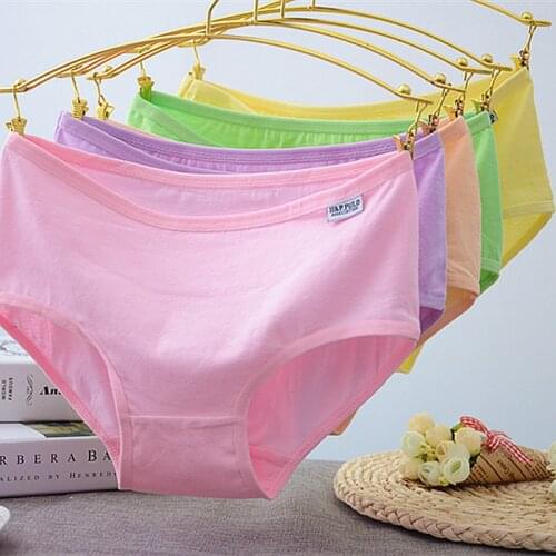 Hot 20pcs/lot Underwear Wholesale 2019 Womens Underwear Cotton Triangle Candy Color Panties For Girls Kids Short Briefs Hs02