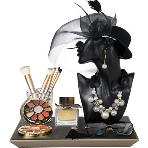 Resin Statue Home Decor Nordic Home Decoration Character Sculpture Room Decoration Jewelry Stand Earrings Necklace Display Stand