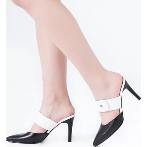 Callizio Womens Genuine Leather Slippers Heeled Shoes Pointed Toe Hook and Loop Sandals Metal Accessories тапочки на липучке