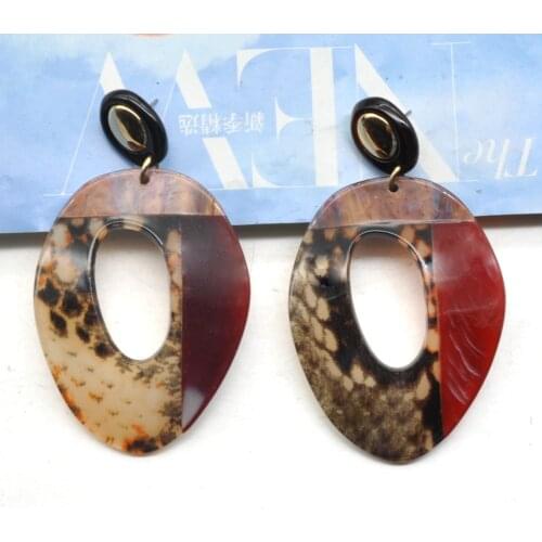 Classic Snake Pattern Acrylic Oval Shape Chunky Women Stud Earrings