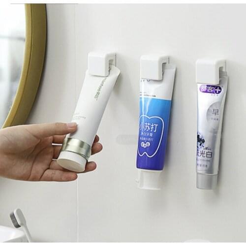 Powerful Adhesive Seamless Bathroom Hanging Hook Clip For Facial Cleanser Toothpaste Towel Keys Home Kitchen Bathroom Organizer