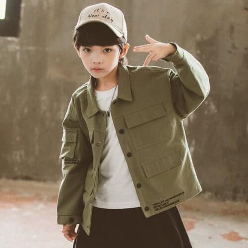 Boys spring and autumn multi-pocket tooling jacket new medium and big childrens jacket childrens wear 6-12 years old